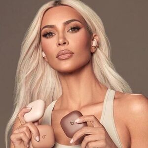 Beats x Kim Fit Pro🤎